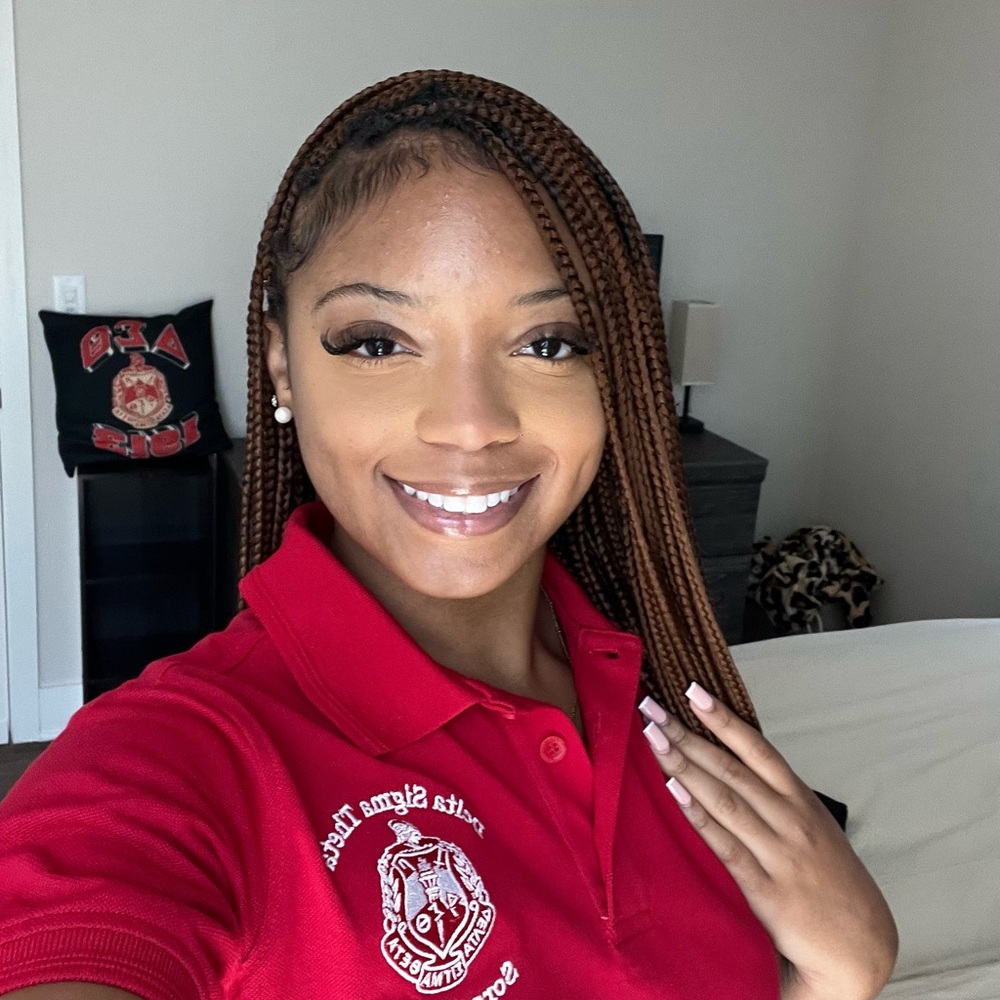 Meet your Posher, Yazmin